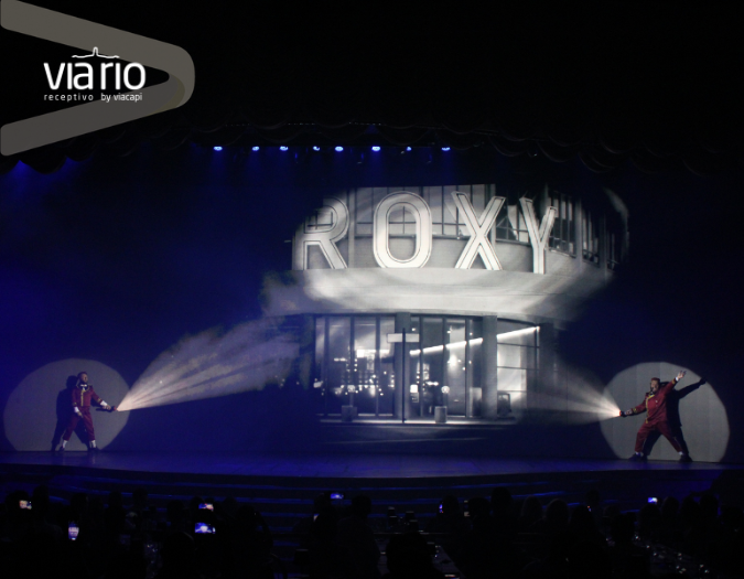 Noite no Roxy: Gastronomia, Música e o Brasil em Cena com Transporte Oficial Via Rio