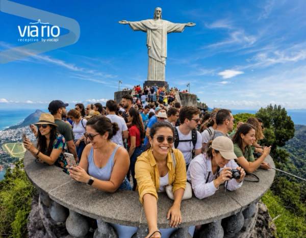 Rio Essencial: Cristo Redentor pelas Paineiras, Pão de Açúcar e buffet carioca 5