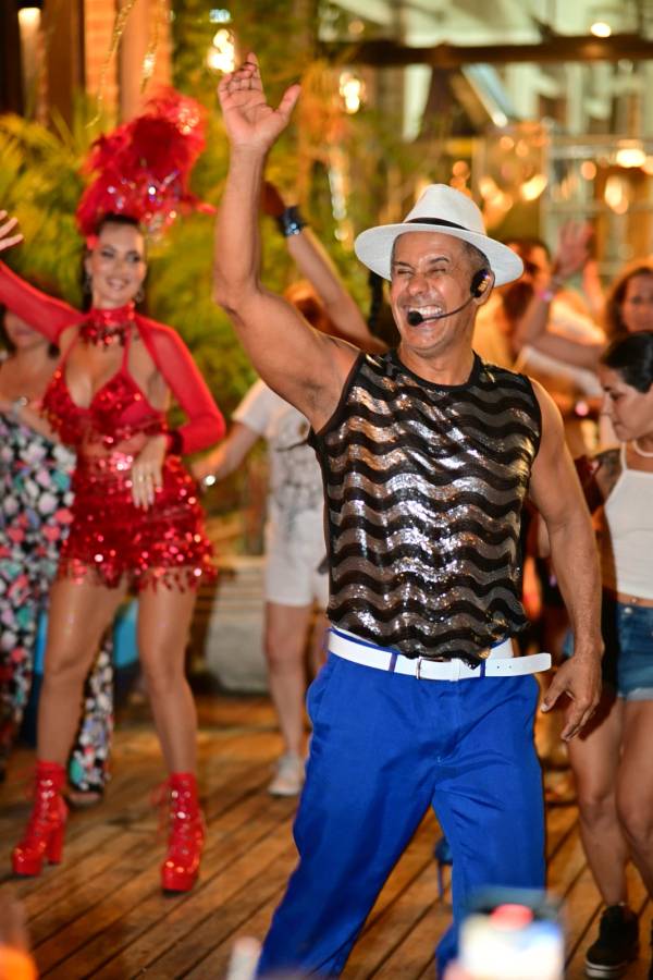 Show de Samba (saindo de Búzios) 4