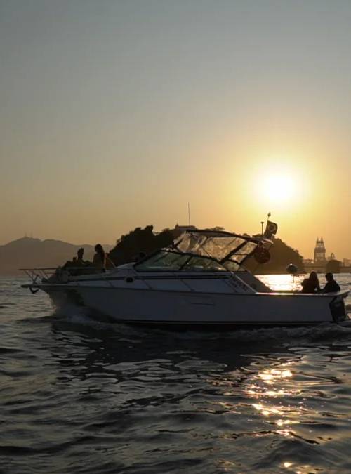 Passeio de lancha ao Por do sol 3